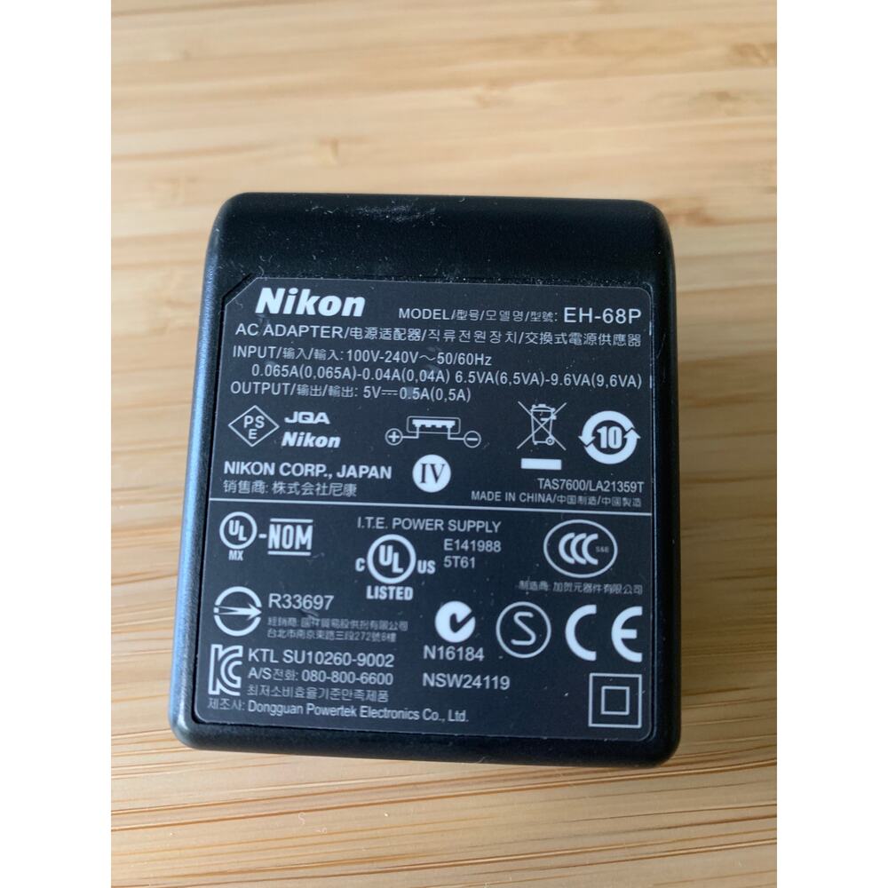 Nikon AC Adapter DH-68P  Black Preowned